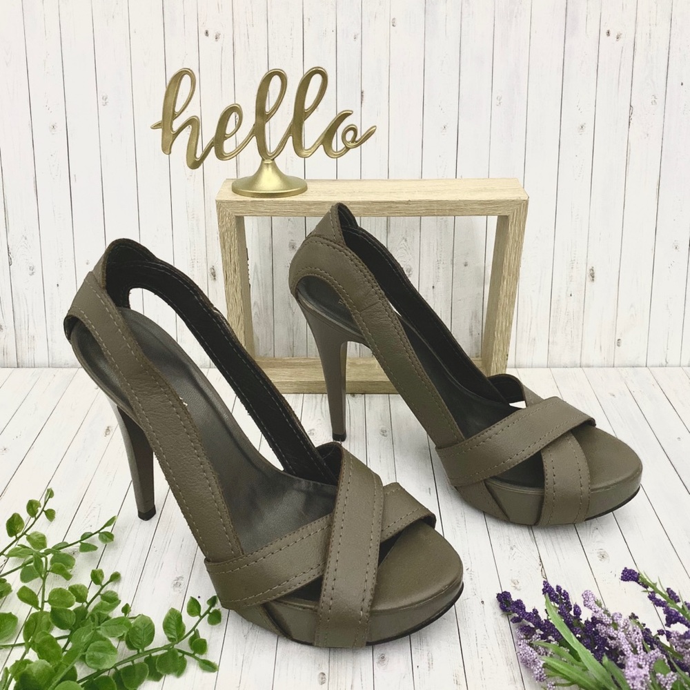 🔥 Unique Design Peep Toe Heels - Picture 2 of 8